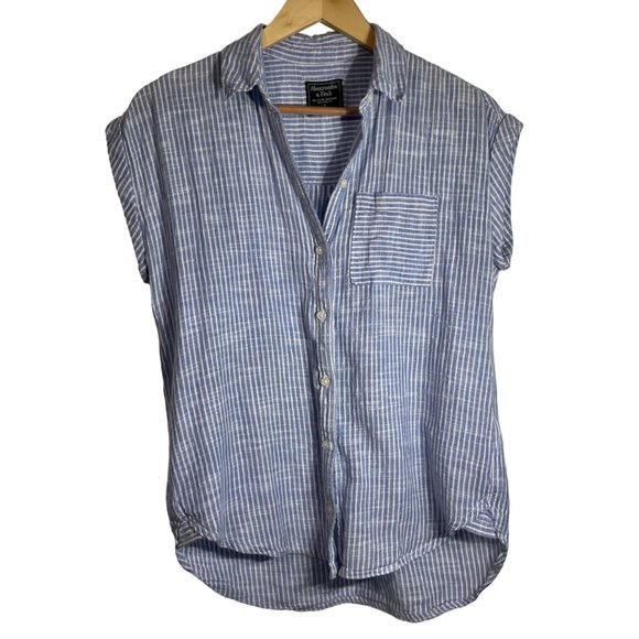 Abercrombie & Fitch Tops - Abercrombie & Fitch Women’s Blue & White Striped Button Down Size S